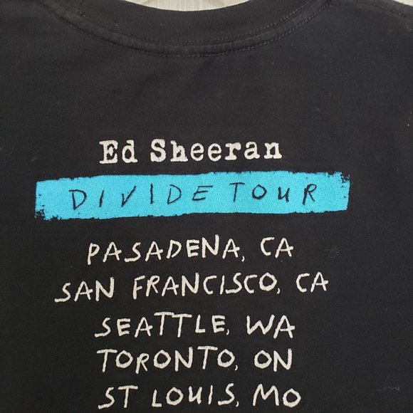 EI-LO Ed Sheeran Divide World Tour 2017-2019 Concert Tee Black and Blue size S - Picture 7 of 8